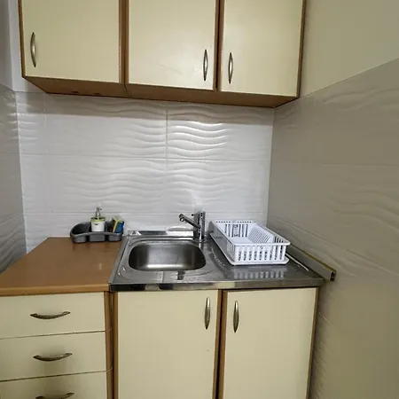 Tesla 2 Apartment